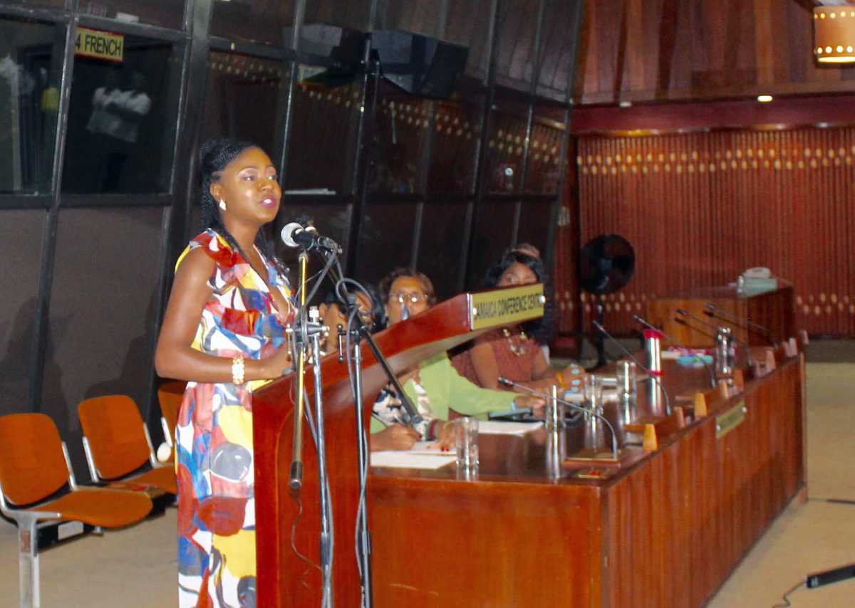 younga-forum-jenine-shepherd-2020-10-23-tc-cl01
