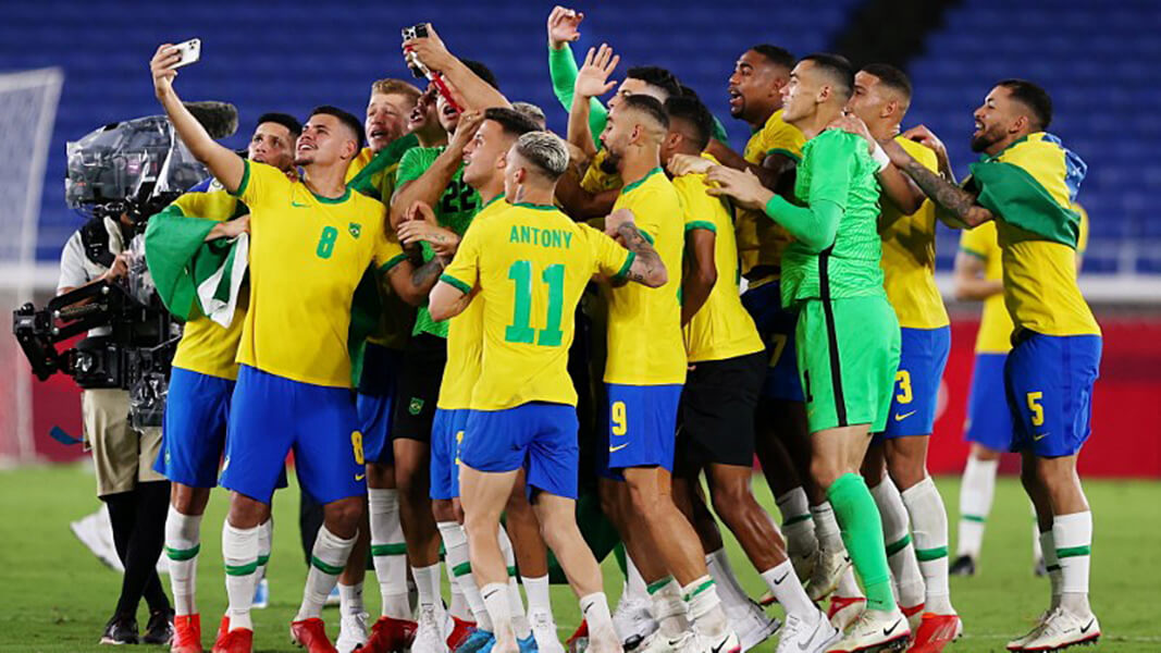 Soccer Football – Men – Gold medal match – Brazil v Spain