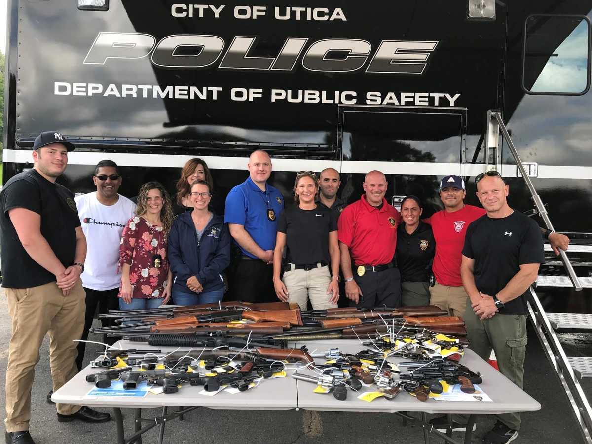 utica-gun-buyback-2021-08-27-nk-cl01