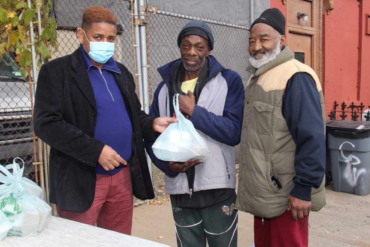 brooklyn-mechanics-thanksgiving-dinner-2021-12-03-nk-cl02