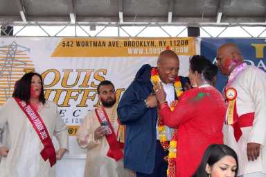 phagwah-in-little-guyana-2022-03-31-tc-cl01