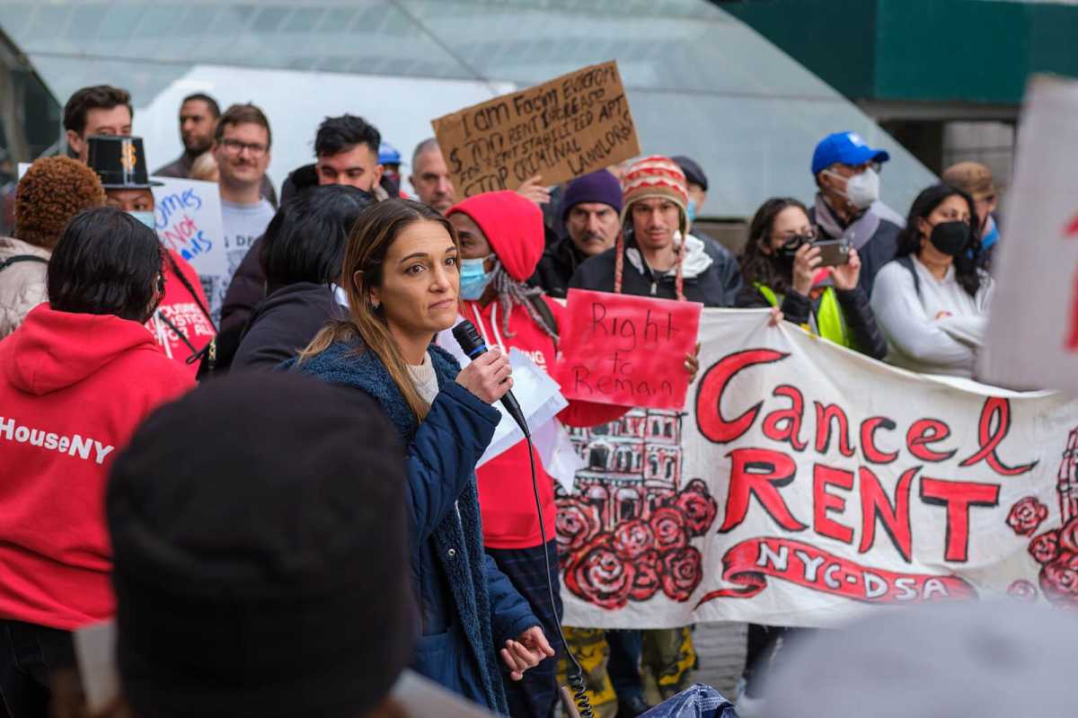 tenants-march-for-good-cause-2022-04-28-nk-cl01