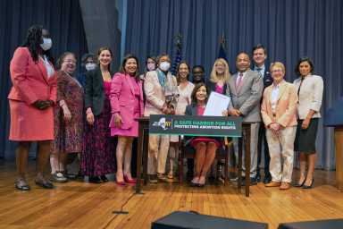 hochul-signs-abortion-legislative-package-2022-06-16-nk-cl01
