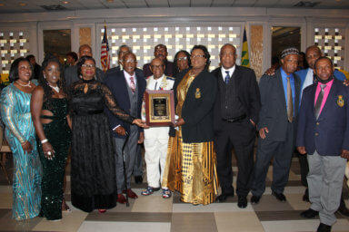 St. Vincent and the Grenadines Ex-Police Association, U.S.A., Inc. receives award from COSAGO.