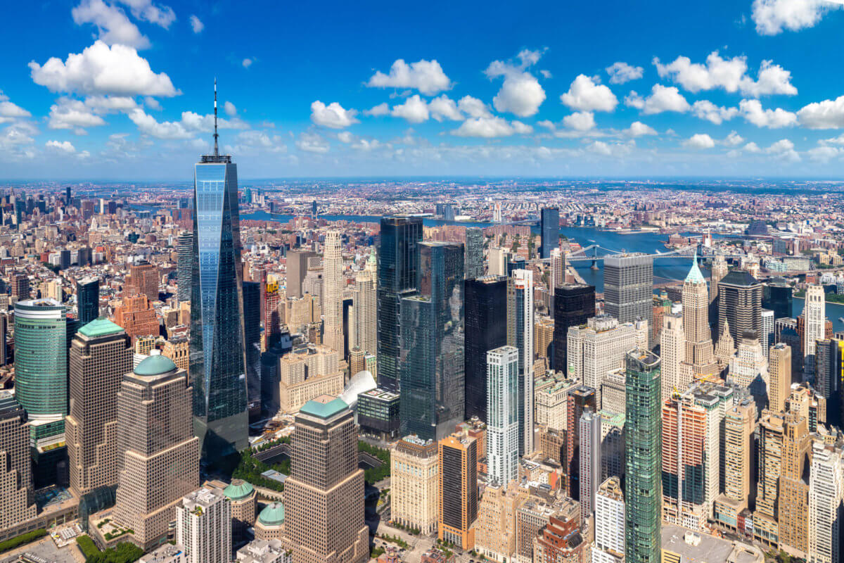 Panoramic aerial view of Manhattan in New York City, NY, USA.