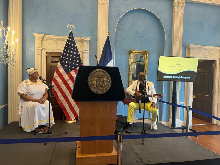 Garifuna entertainers Yolanda Solorzano and Guillermo "Don Cuellar" Alvarez. 