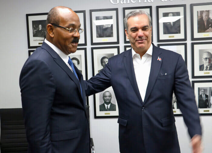 Antigu and Barbuda Prime Minister Gaston Browne (left) with the President of the Dominican Republic Luis Abinader.