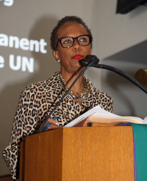 Amb. I. Rhonda King, Permanent Representative of St. Vincent and the Grenadines to the United Nations, addresses church service.