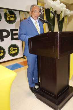 St. Vincent and the Grenadines Opposition Leader Dr. Godwin Friday addresses town hall meeting in Brooklyn.