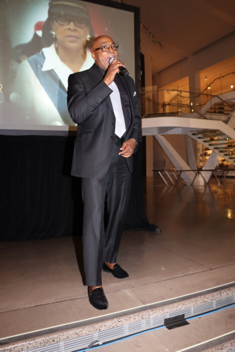 Anslem Douglas serenades phenomenal woman