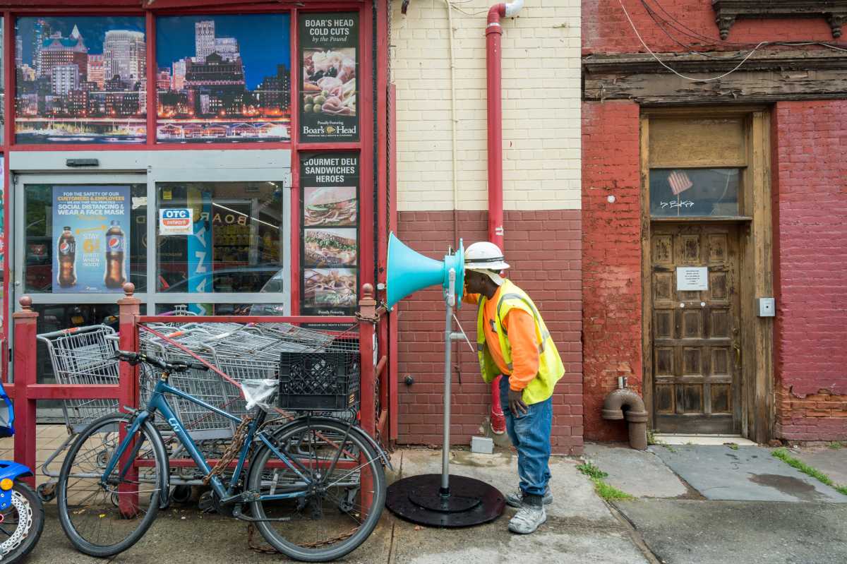 “With Your Voice” display by Juanli Carrión and Rodolfo Kusulas in Gowanus, Brooklyn.