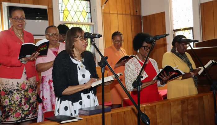 Chancel Choir sings "God's Amazing Grace.”
