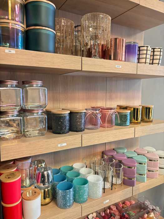 Candle De Lite in Baldwin lets you design the perfect candle, choosing your favorite scent, color, and style for a candle that smells and looks amazing.