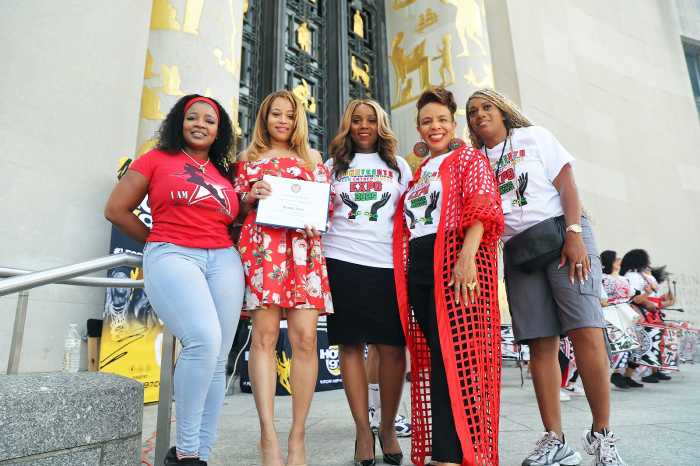 Council Member Louis joins NYC DCLA Commissioner Cumbo, Dr. Davis, IAmWondaWoman in Presenting Congressional Citation to Artist Ayanna Irish.