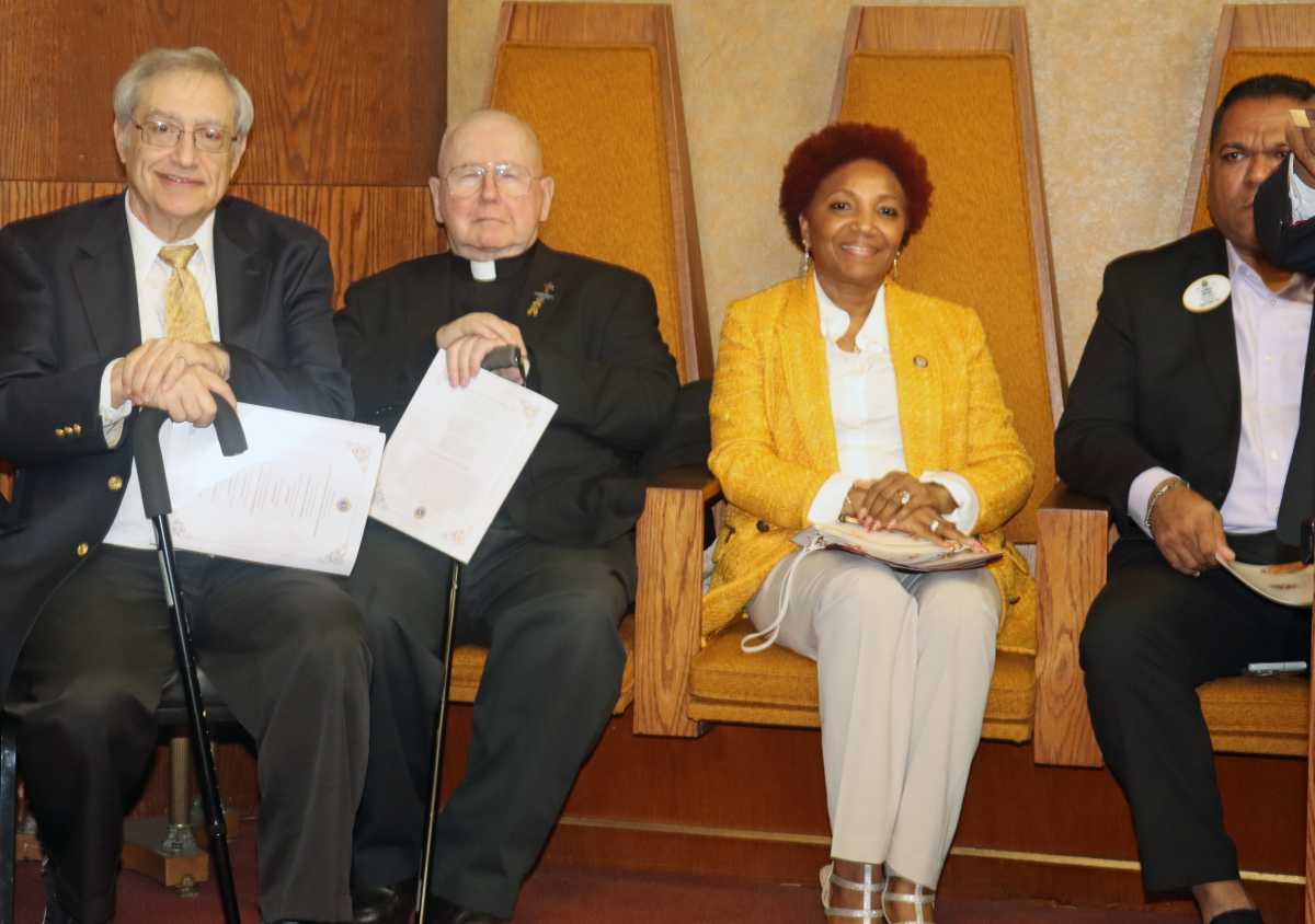 Councilmember Mercedes Narcisse among members of the clergy as Brooklyn Canarsie Lions hosted a successful Brotherhood Service, distributed Thanksgiving gifts in November 2024.
