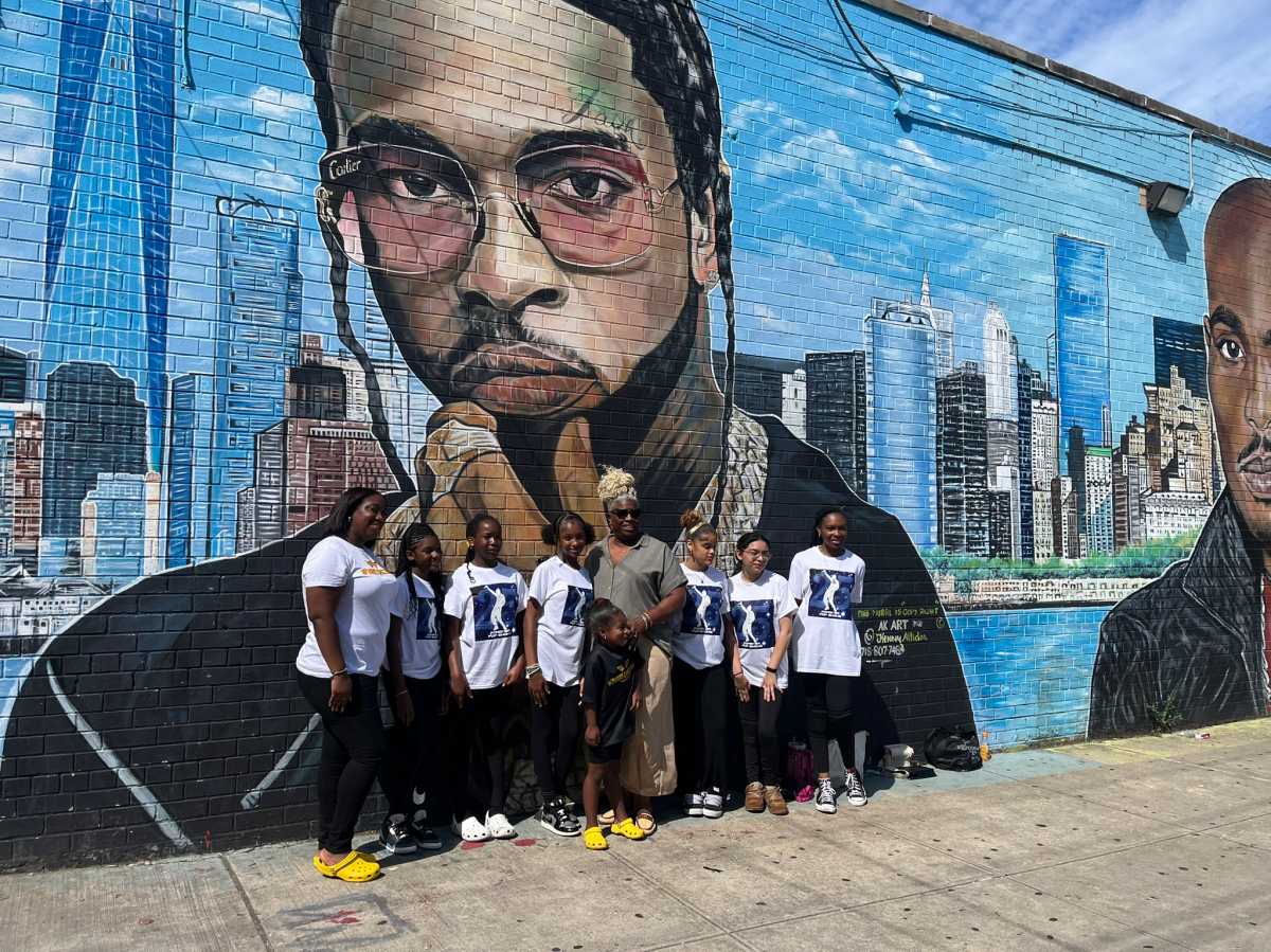 Audrey “Mah Smoke” Jackson with the Wynter Dance Team at the Pop Smoke Mural on 80th Street and Flatlands Avenue in Canarsie, Brooklyn.
