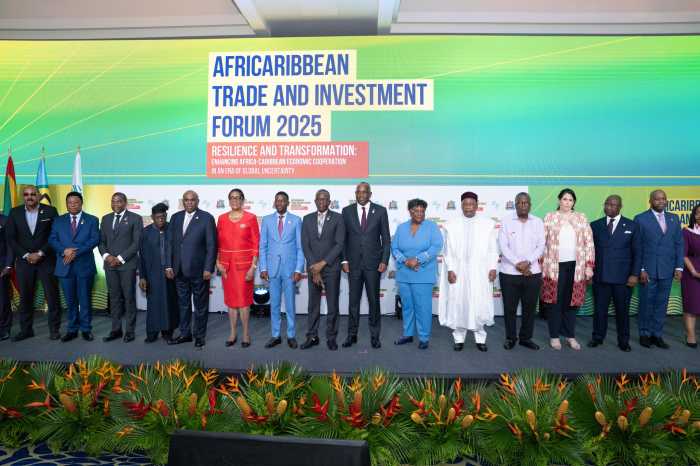 Regional prime ministers and foreign dignitaries pose for a group photo.