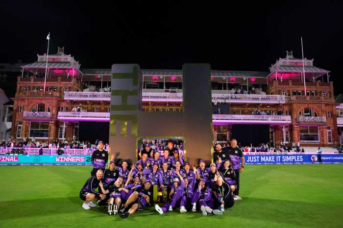 Cricket - The Hundred - Women - Final - Southern Brave v Northern Superchargers - Lord's Cricket Ground, London, Britain - August 31, 2025 Northern Superchargers players celebrate with the trophy after winning The Hundred Action Images via Reuters/Andrew Couldridge
