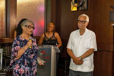 Heavy D’s mom Eulahlee Myers speaks at the Awards Ceremony.