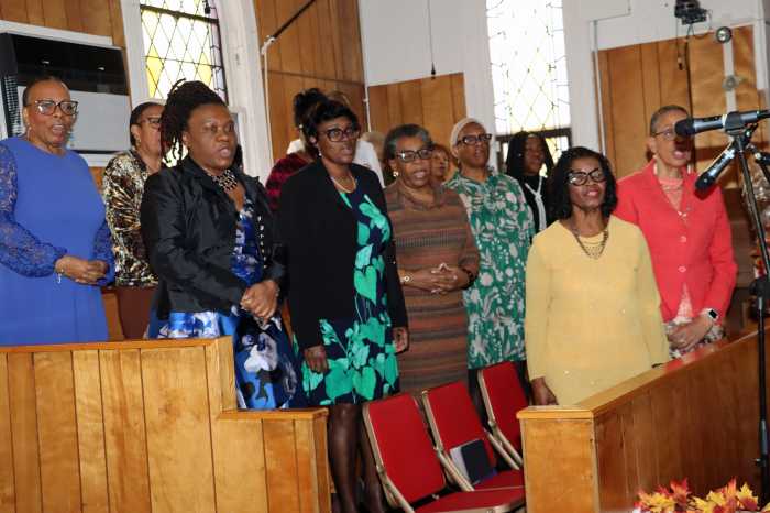 Combined Choir sings "Now Thank We All our God.”