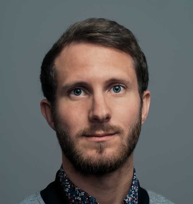 Daniel Poler, director of the 2025 film Espina.